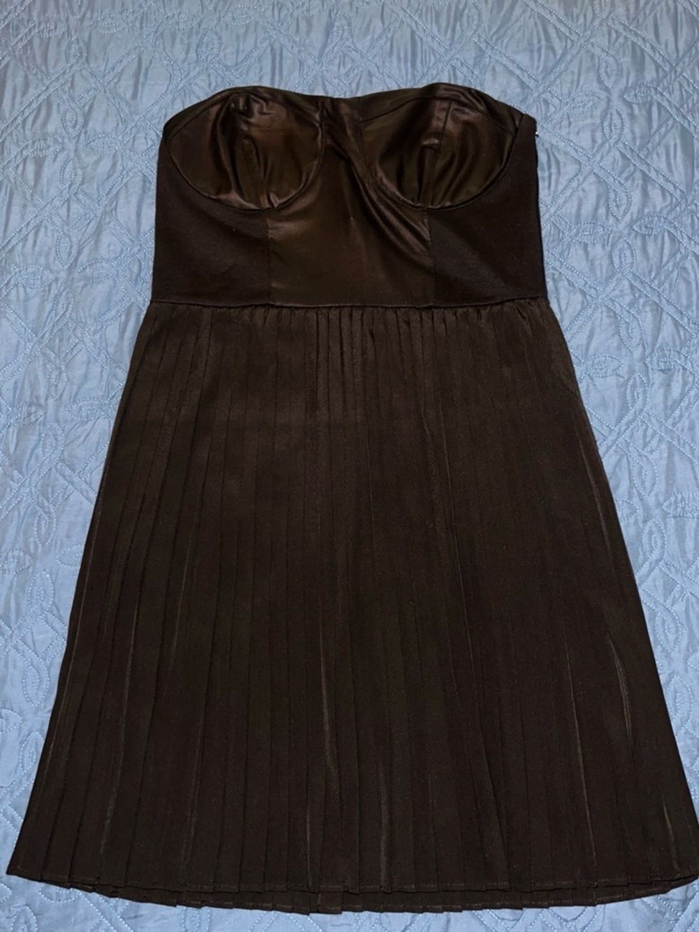 Black Pleated Women's Skirt